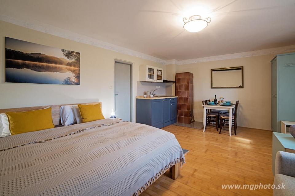 Hotel Aura à Banská Štiavnica Extérieur photo