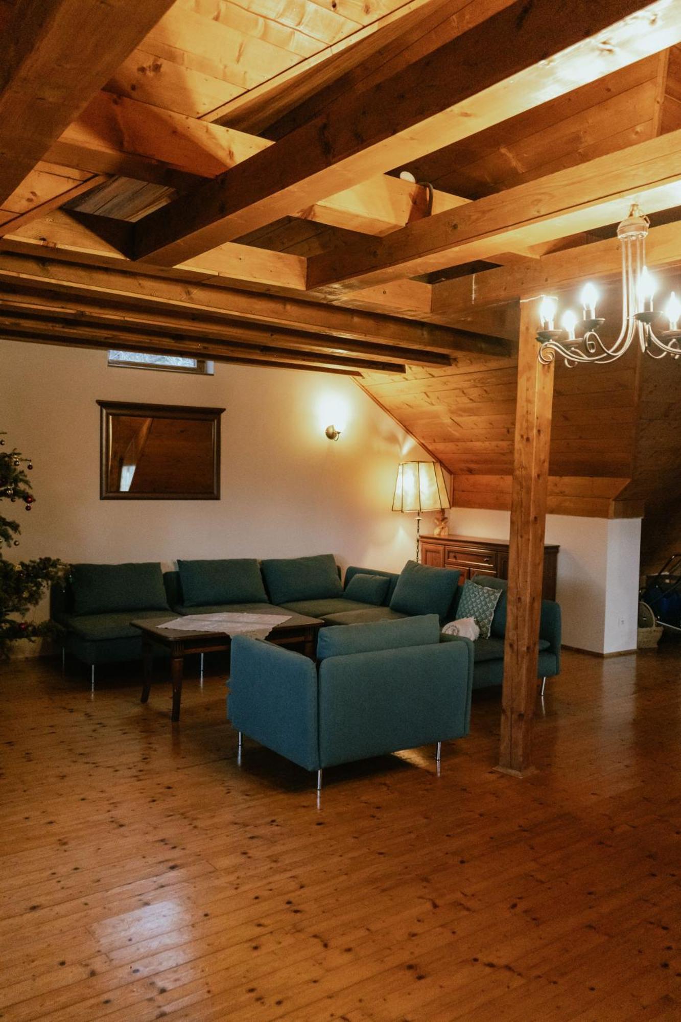 Hotel Aura à Banská Štiavnica Extérieur photo